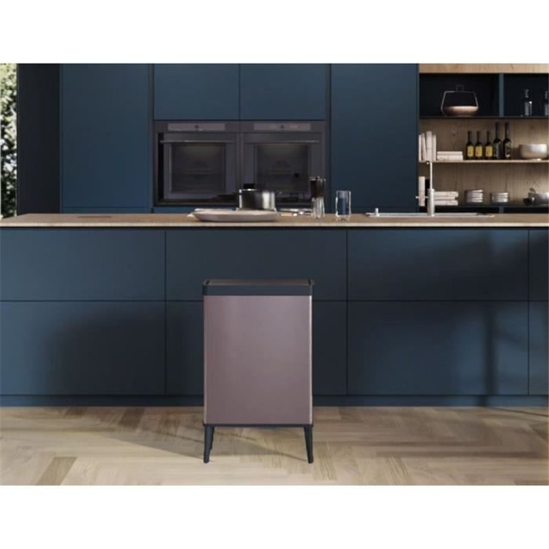 Image secondaire de Poubelle sur pieds - VERTO - CURVER - Ouverture touch - 54 L - Rose perle