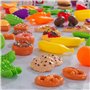 KidKraft 115 Pièces Ensemble de Jouets de Cuisine Tasty Treats, Accessoire pour Dinette, Fruits légumes factices, Accessoires en