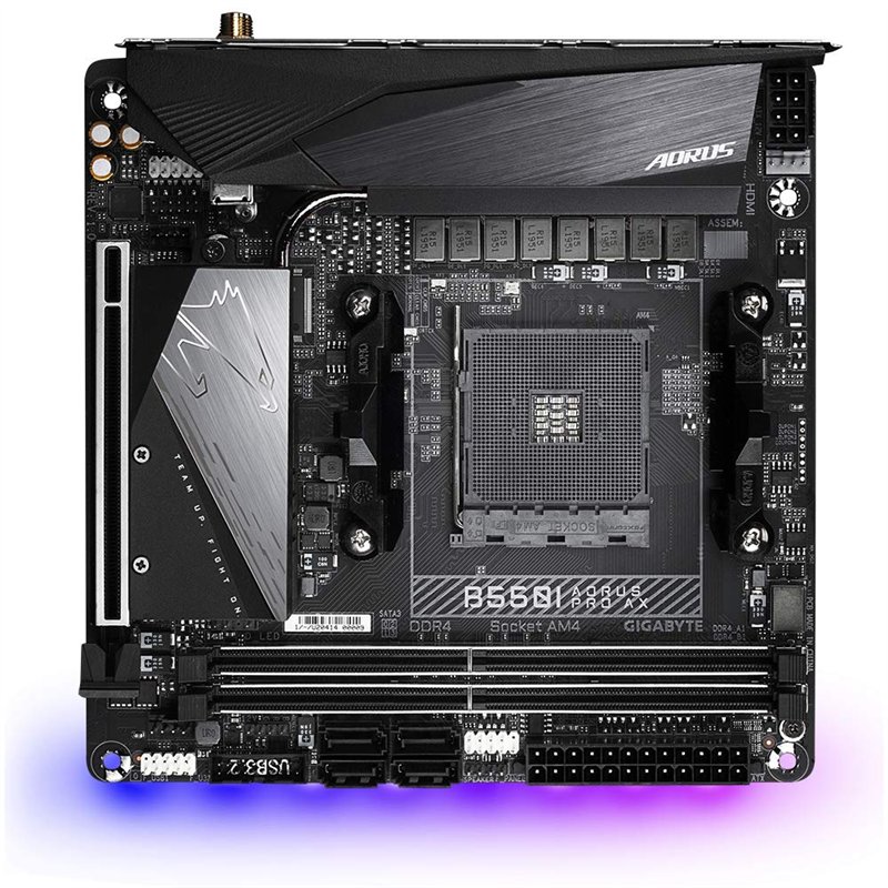 Image secondaire de GIGABYTE B550I AORUS Pro AX Carte mère - Processeurs AMD Ryzen 5000, VRM 8 Phases, jusqu'à 5300 MHz DDR4, 1xPCIe 4.0 + 1xPCIe 3.