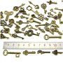 YMWALK Antique Bronze Clés Charme Pendentifs Ensemble Formes Aléatoires Tailles Charms Clé Accessoires Faits À La Main pour la F