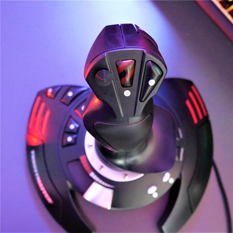 Image secondaire de Thrustmaster T.Flight Stick X - Joystick ergonomique de simulateur de vol avec résistance réglable et large repose-main pour PC