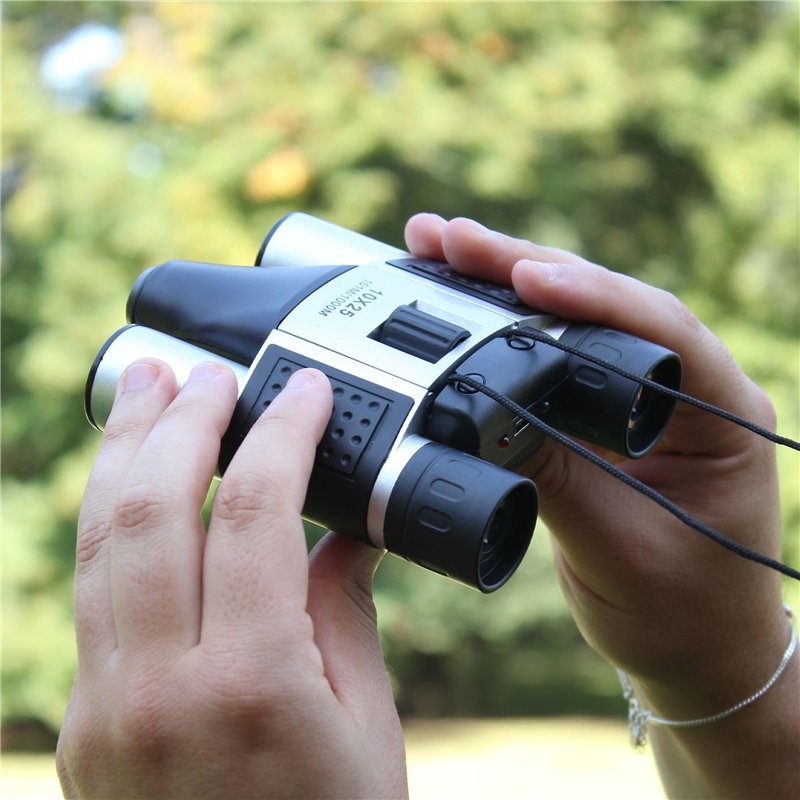 Image secondaire de FISHTEC ® Jumelles Caméra Numérique – Enregistre Photos et Vidéos - 10x25 - Grossissement x10 - Champ de 101 à 1000m - A9-3h d'a