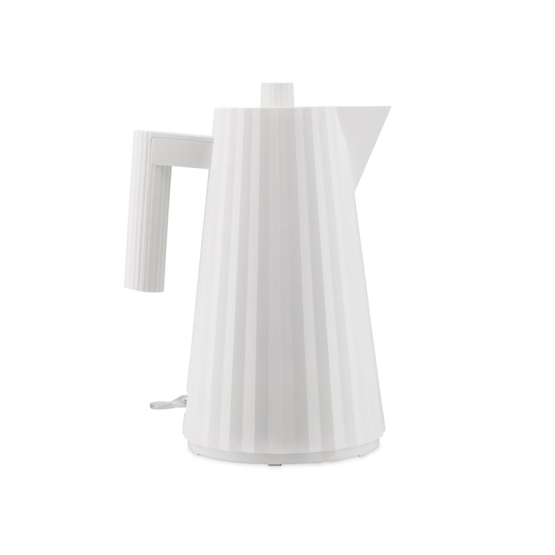Alessi Plissé MDL06 W - Bouilloire Électrique Design, en Résine Thermoplastique, Fiche Européenne 2400W, 170 cl, Blanc
