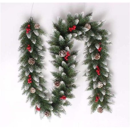 SINCHEREU Guirlande de Noël Artificielle en Rotin avec Pommes de Pin et Baies Rouges - 2