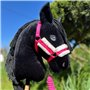 Hobby Horse Ensemble d'accessoires Licol moumoute Rose avec Longe et Bonnet Anti-Insectes Rose pour activité de Hobby Horsing.