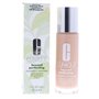 Clinique Beyond Perfecting Fond de teint liquide léger à couverture complète + correcteur pour peaux sèches à grasses