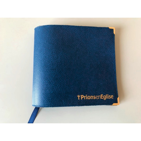 Couverture simili cuir bleu grand format