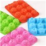 Newk Lot de 4 moules en silicone en forme de fleur, 12 cavités pour bonbons, fêtes, festivals et loisirs créatifs - Vert + bleu 