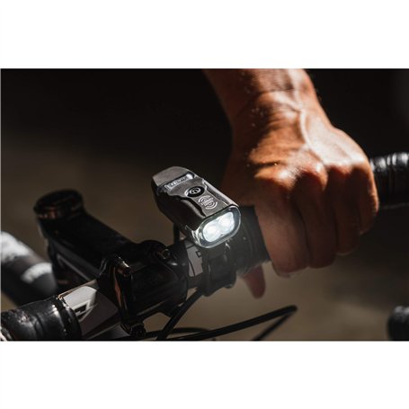 IPOTOOLS MMA 200R Poste à souder à électrodes - Poste a souder arc - Poste a souder mma avec 200A/ Affichage LCD numérique / 230