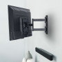 Amazon Basics Support mural pivotant et inclinable pour TV, moniteur plat et incurvé de 66-140 cm jusqu'à 36 kg/max. VESA 400 x
