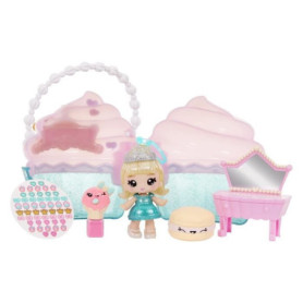 Yummiland Beauty Bag Playset + Lip Gloss Doll - Cupcake Beauty Bag Yummiland Beauty Bag Playset + Lip Gloss Doll - Cupcake Beauty Bag