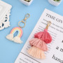 Vesaneae Lot de 2 Porte Clé Bohème arc-en-ciel avec Pompons pour Sac en Macramé, Porte-clés élégant Porte Clef Femme, Keychain S