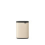 Poubelle Brabantia Bo 4L - Compacte avec Couvercle Doux pour Salle de Bain, Cuisine ou Bureau - Beige
