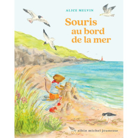 Souris au bord de la mer