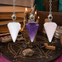 Qianyu Lot de 3 pendules en cristal améthyste quartz rose - Résine transparente - Pierres de guérison hexagonales naturelles - P